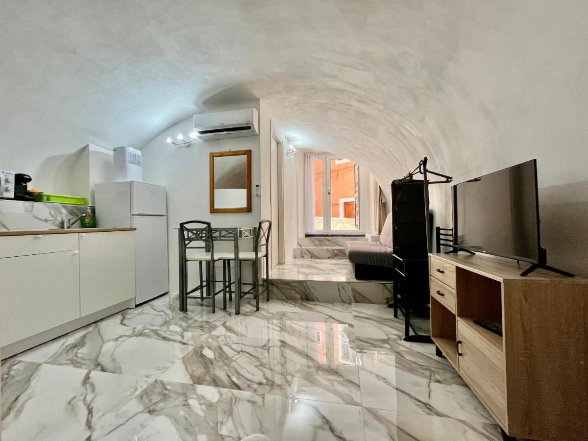 Cave House Apartment Menton Luaran gambar